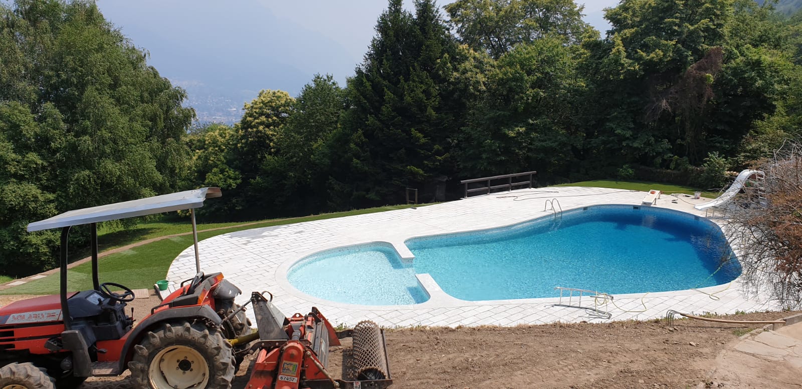 Piscina rivestimento pietra